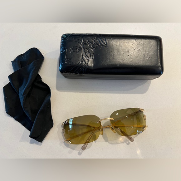 VERSACE authentic sunglasses gold rim with Medusa’s Swarovski N86-H SF 66-13 120 - Picture 11 of 11